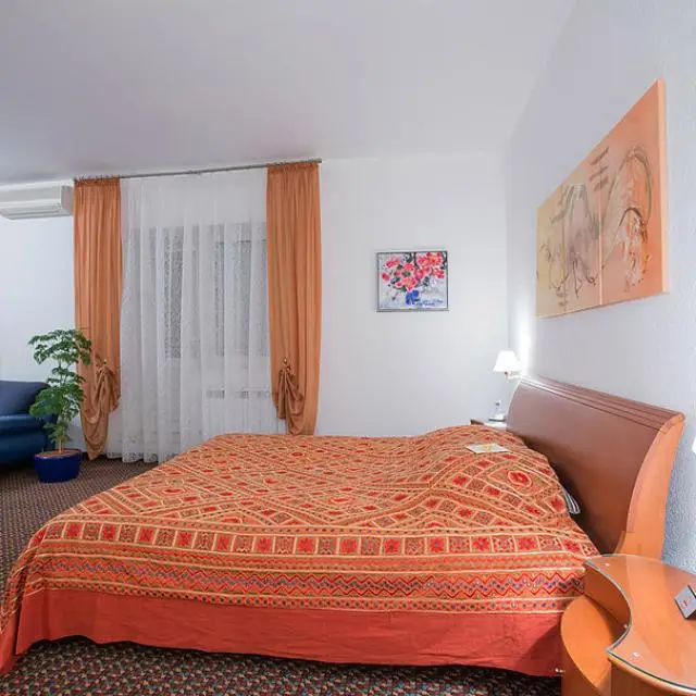 Real photos of Swiss House