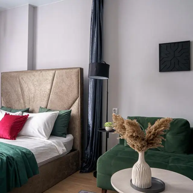 Real photos of Green Tower on Maxim Gorky Street