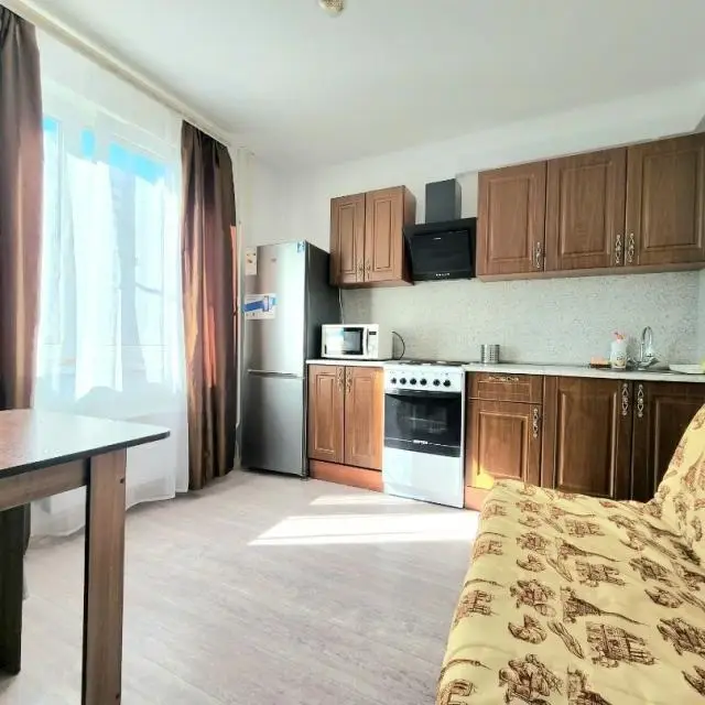 Реальные фото на Мурата Ахеджака 21к1