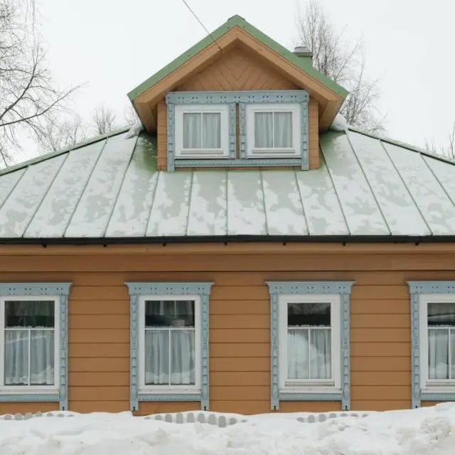 Real photos of Merchant's house on Levovaya Embankment street, 89