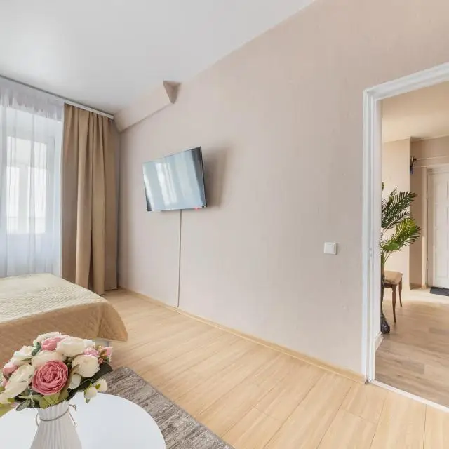 Реальные фото ApartLux (АпартЛюкс) на Анатолия Живова