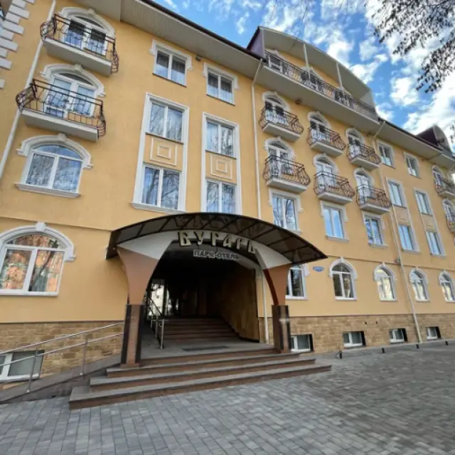 Real photos of Park-Hotel Bugar