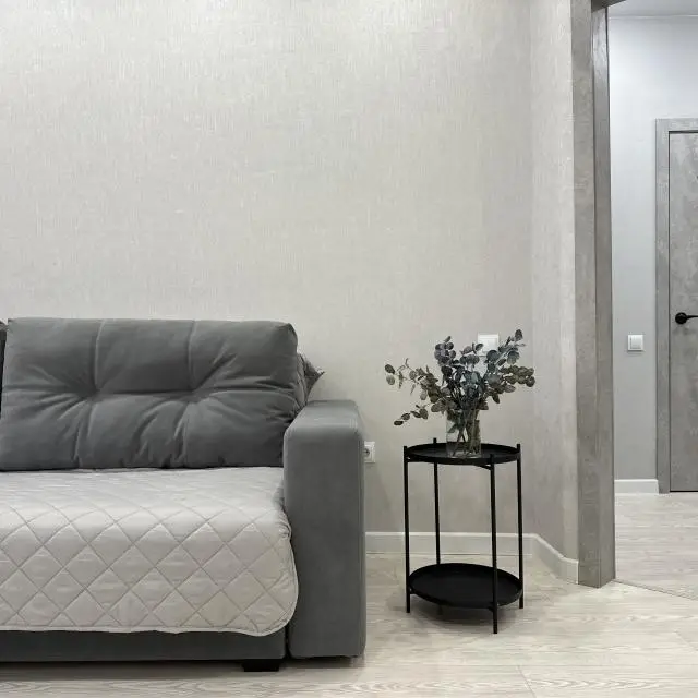 Real photos of Compass on Karmatsky street 11