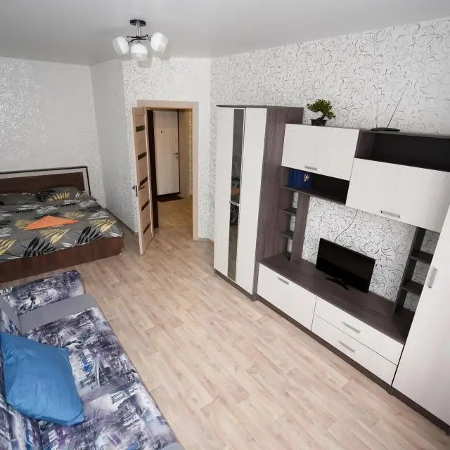 Real photos of Bravo Apartments on the 1st School passage