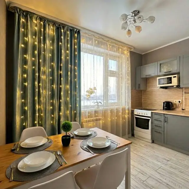 Real photos of Bragin HILL on Neftyanikov street 87