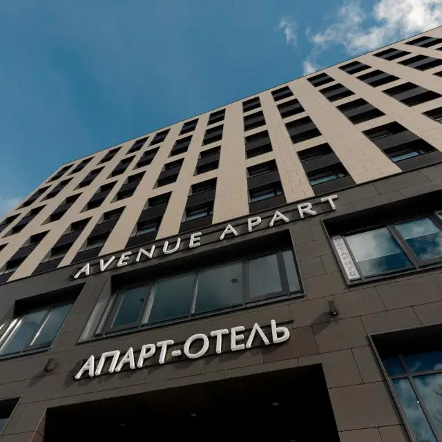 Real photos of AVENUE-APART on Muzhestva