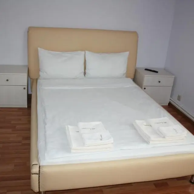 Real photos of XL Hotel