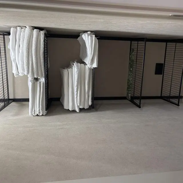 Real photos of Vorshilova 155. 8th floor .