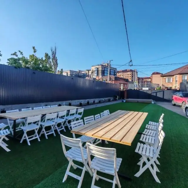 Real photos of Yubileika Cottage for events 