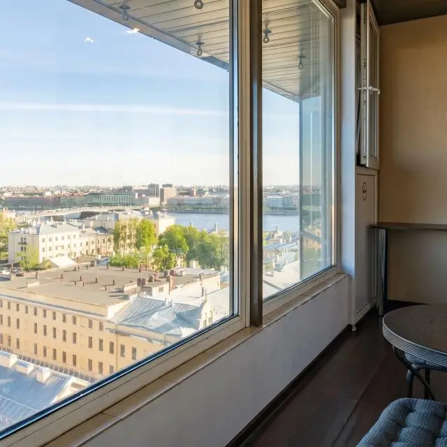 Real photos of Sutki Rent (Rent Day) at the Neva