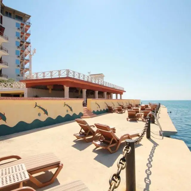 Реальные фото Yacht Club Yalta (Яхт-клуб Ялта)