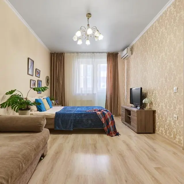 Real photos of A-HOME apartment on Zapolyarnaya Street