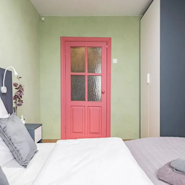 Real photos of Two-bedroom apartment in the very center of the city near the embankment
