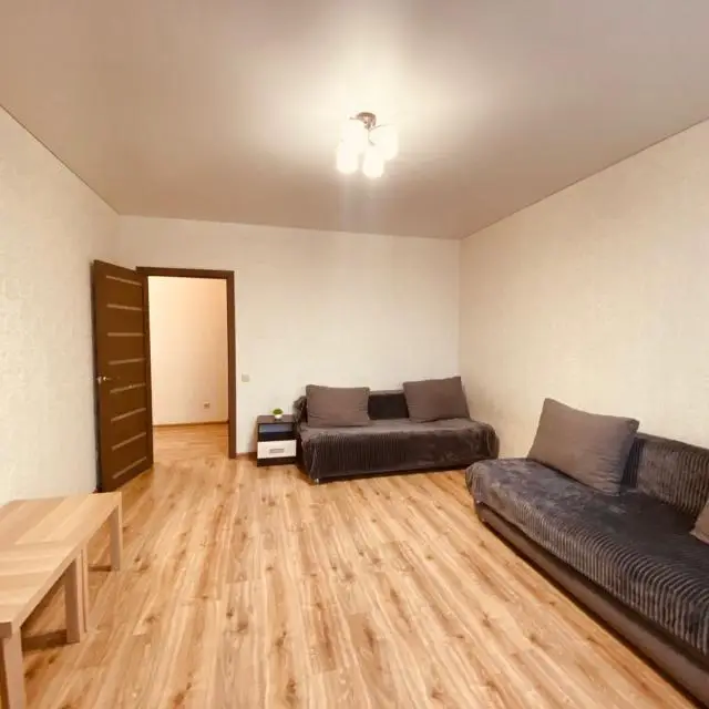 Real photos of Apartment Level on North-West street 14
