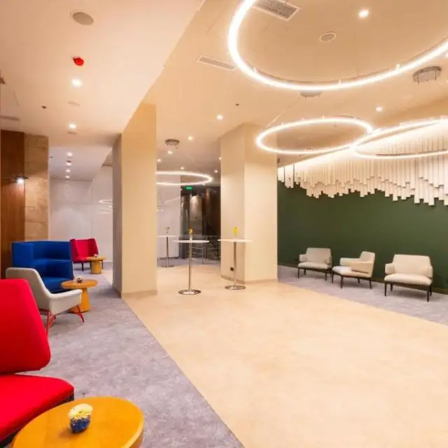 Реальные фото Holiday Inn Yerevan Republic Square (Холидей Инн Ереван Репаблик Сквер)