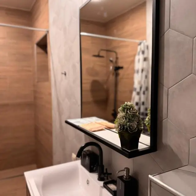 Real photos of Svoi apartments on Krasnaya Street
