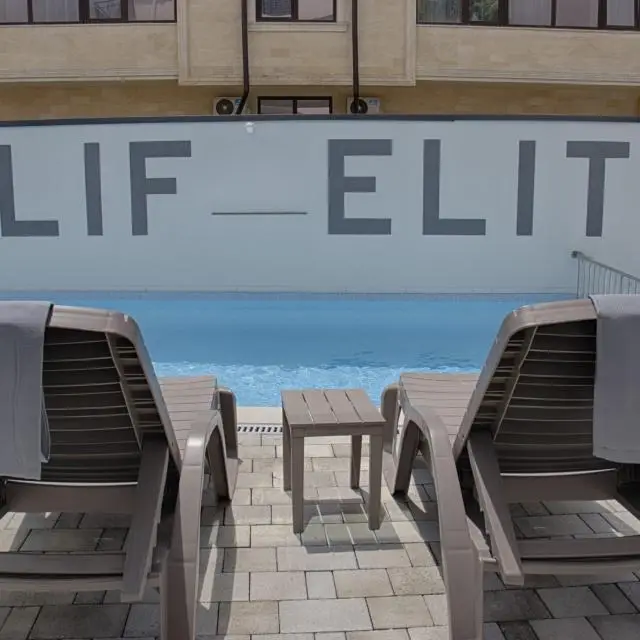 Real photos of Elif Elite