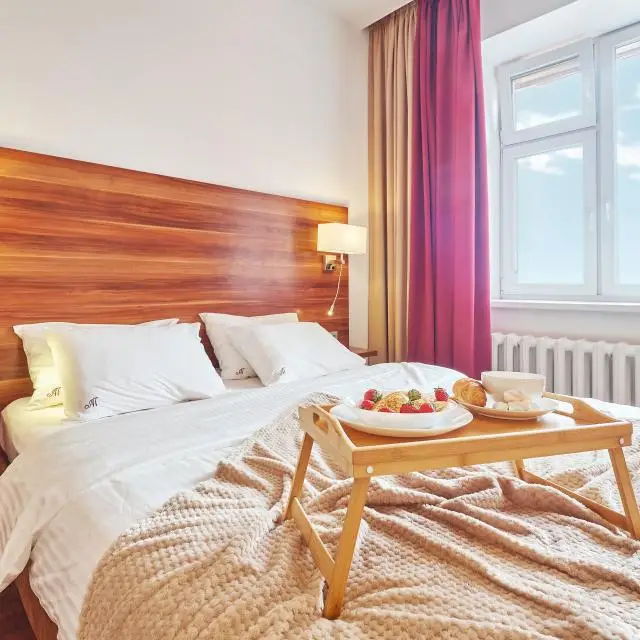Real photos of Petrovsky apartments on Frunze Avenue 25