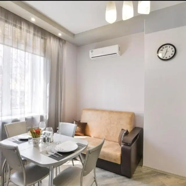 Реальные фото Ideal Apartment (Идеал Апартмент) на улице Горького