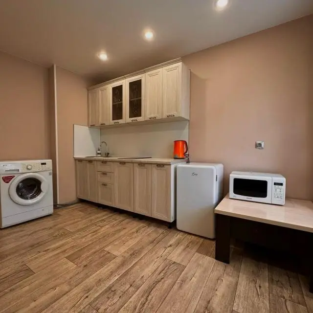 Real photos of Apartments on Mukhina street 16