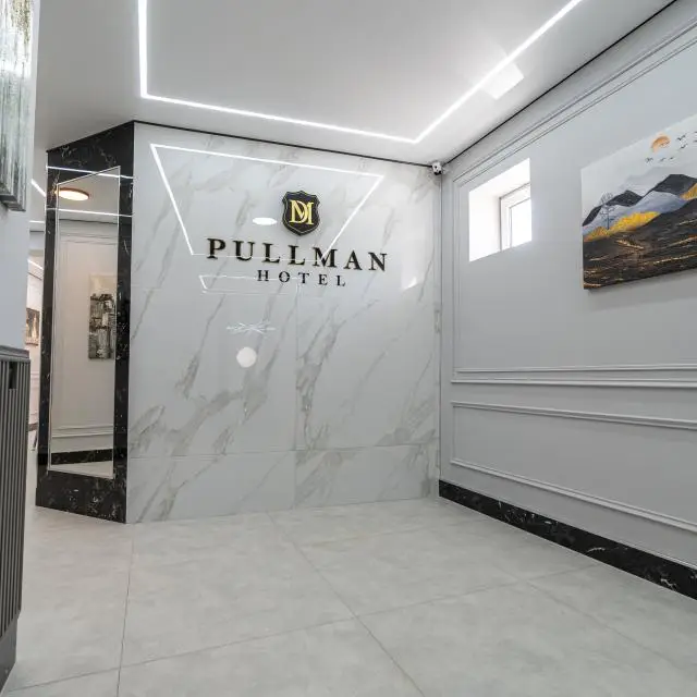 Real photos of Pullman DM