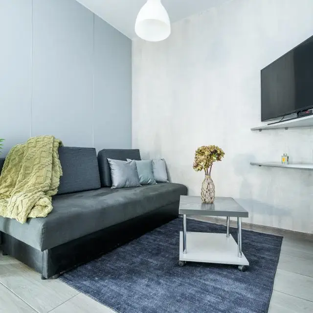 Real photos of Bulbash Apartments on Dzerzhinsky Avenue 19