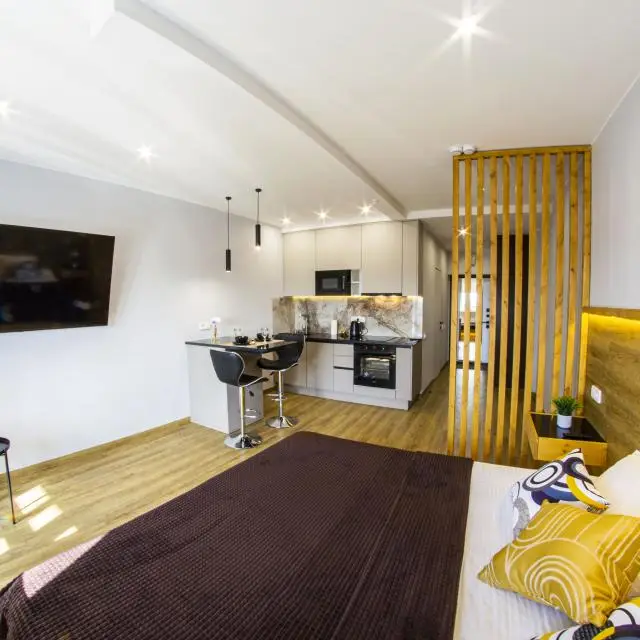 Реальные фото RENT-сервис на улице Жукова 156