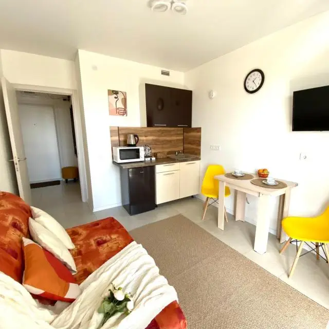 Real photos of Apartments on Khutorskaya street 1/2