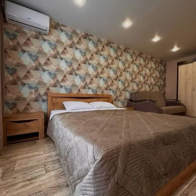 Real photos of Apartments on Mukhina street 16