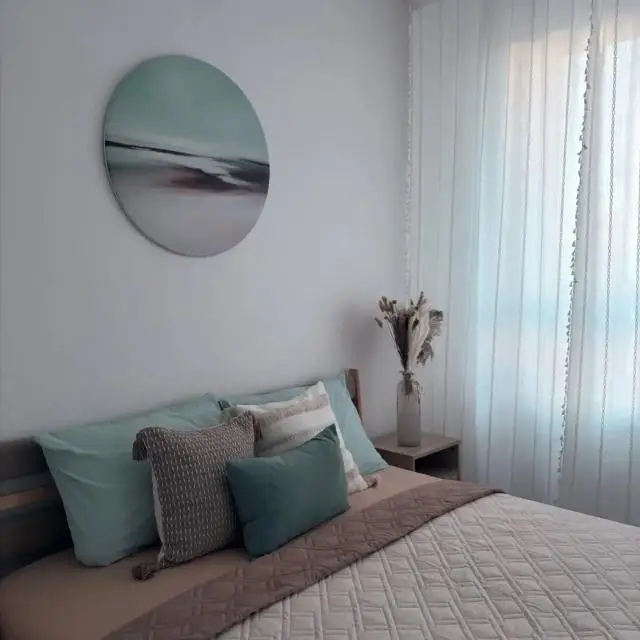 Real photos of Your apartment at 80c1 Shkolnaya St.