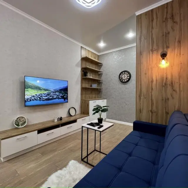 Real photos of 3 - room apartment from the company Home Hotel on Timiryazeva, 16