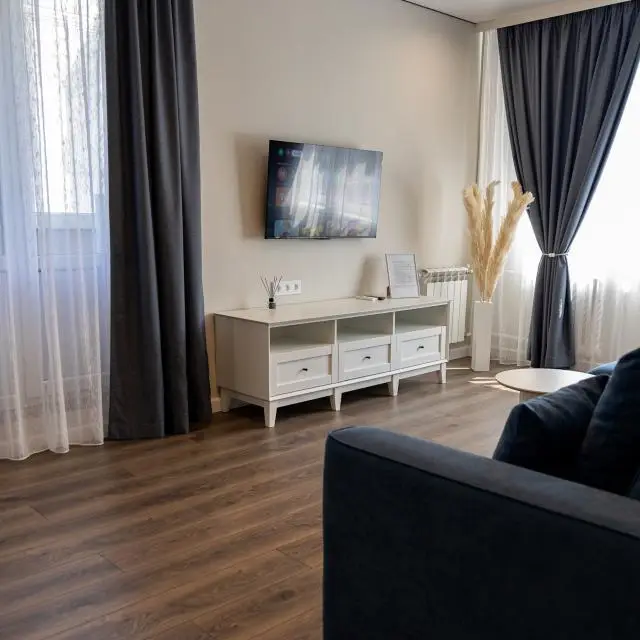 Real photos of 2k-sq.m. Luxe in the center of the new city