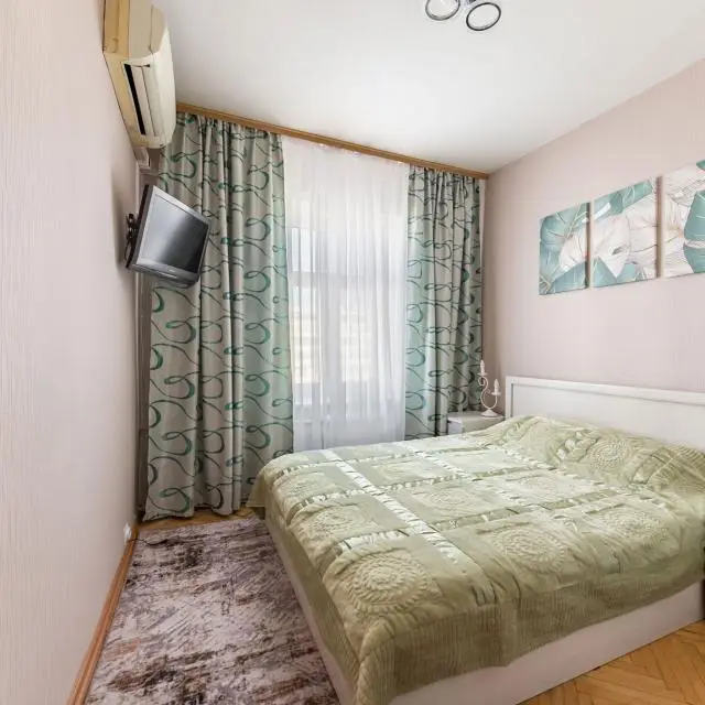 Реальные фото ApartLux (АпартЛюкс) на Зубовском