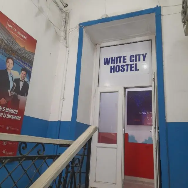 Реальные фото White City Hostel (Вайт Сити)