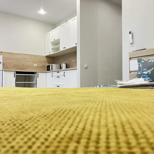 Реальные фото Romlex Apartments (Ромлекс) на улице Героев Сталинградской битвы 1