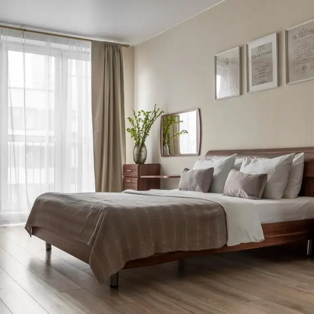 Real photos of The apartment has two bedrooms. The Royal Capital is in the center