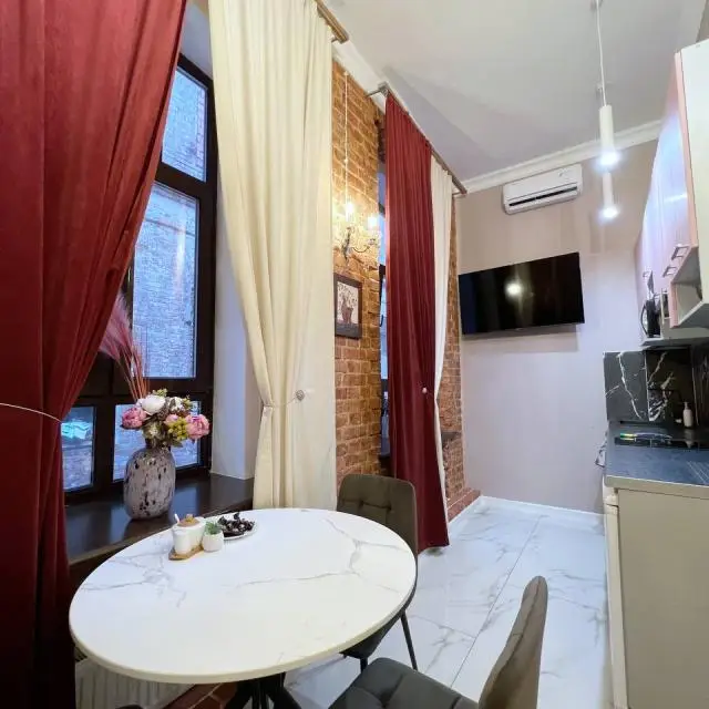 Реальные фото Lucky Room (Лаки Рум) на переулке Старокирочном