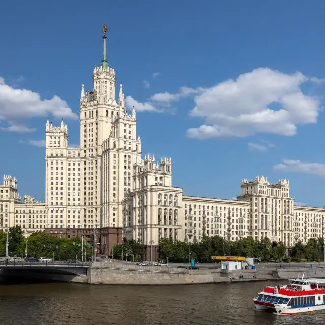 Реальные фото Изба на Котельнической набережной