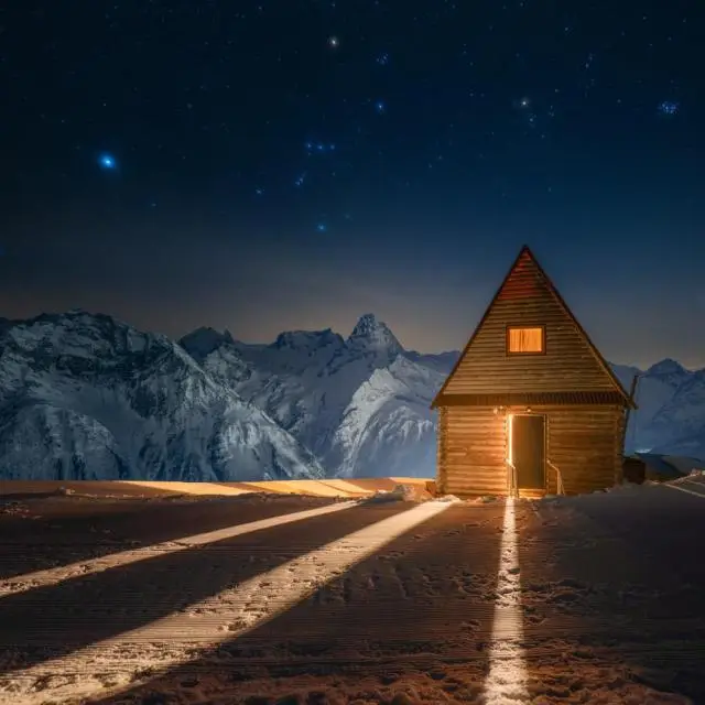 Real photos of The house on the mountain