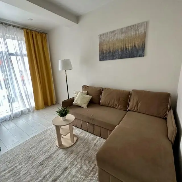 Real photos of Euro-three apartments in Petrovsky residential complex