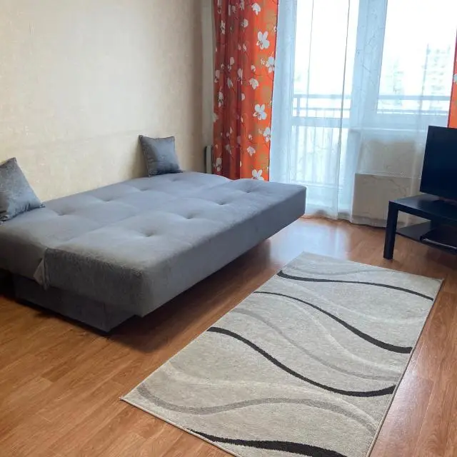 Real photos of Apartments on Stroiteley Avenue near the Planeta shopping center