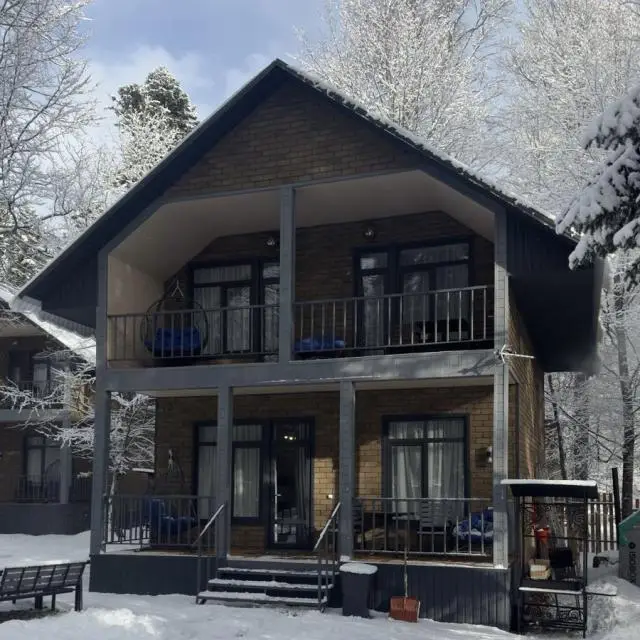 Real photos of Edi House 