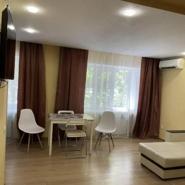 Real photos of Apartments on 81 Kommunistichesky Lane