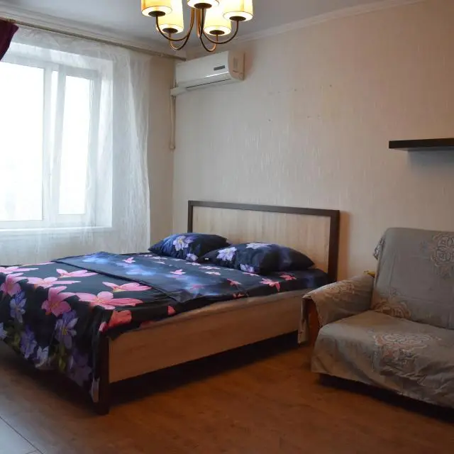 Real photos of UNO (UNO) on Golyanovskaya street 1B