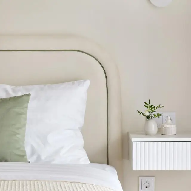 Real photos of ApartMe on 23 Far Eastern Avenue