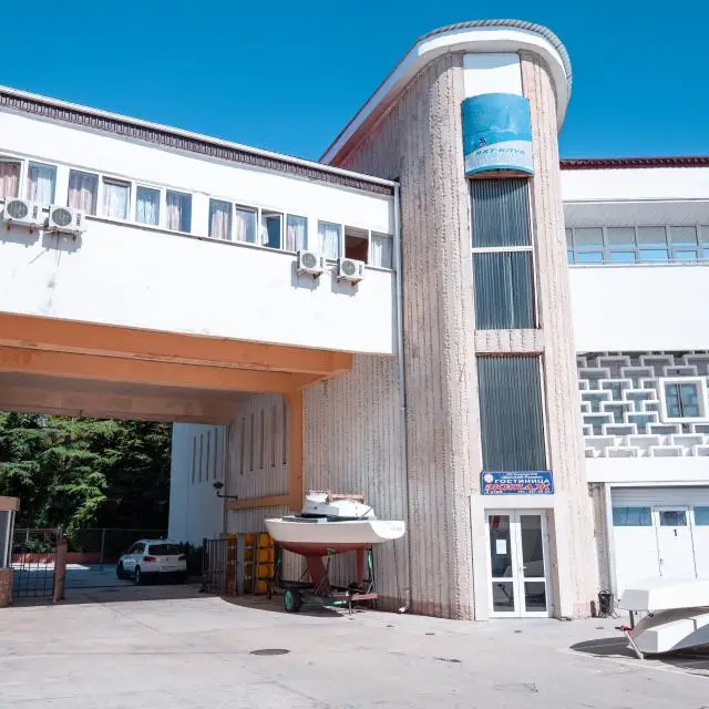 Real photos of Ekipazh