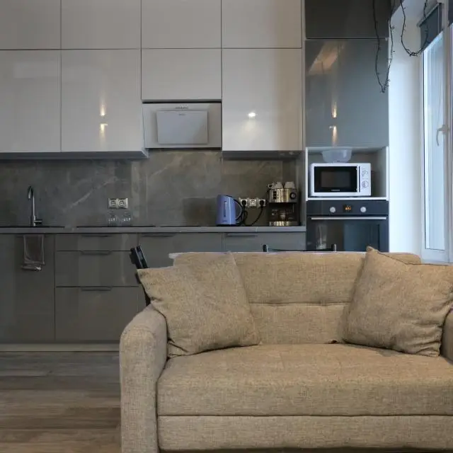 Real photos of 1-room apartment Amurskaya