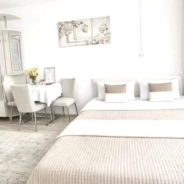 Real photos of Apartments on Novo Sadovaya street 273
