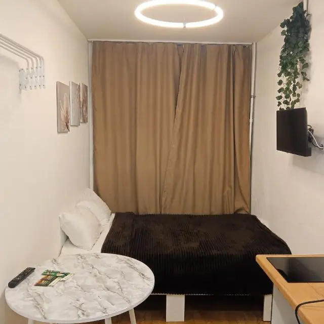 Real photos of Knox Apartments on Chekhov 9