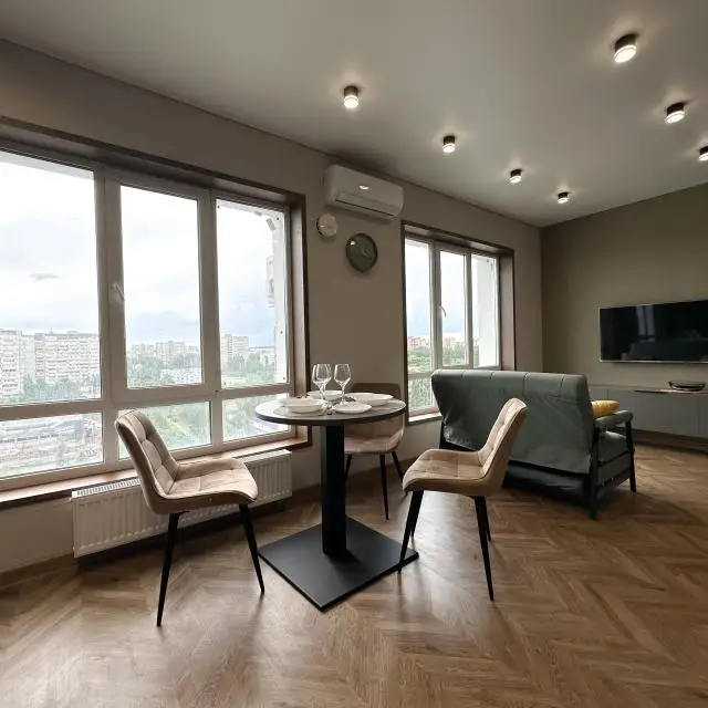 Реальные фото EasyRent (ИзиРент) на проспекте Степана Разина 16В
